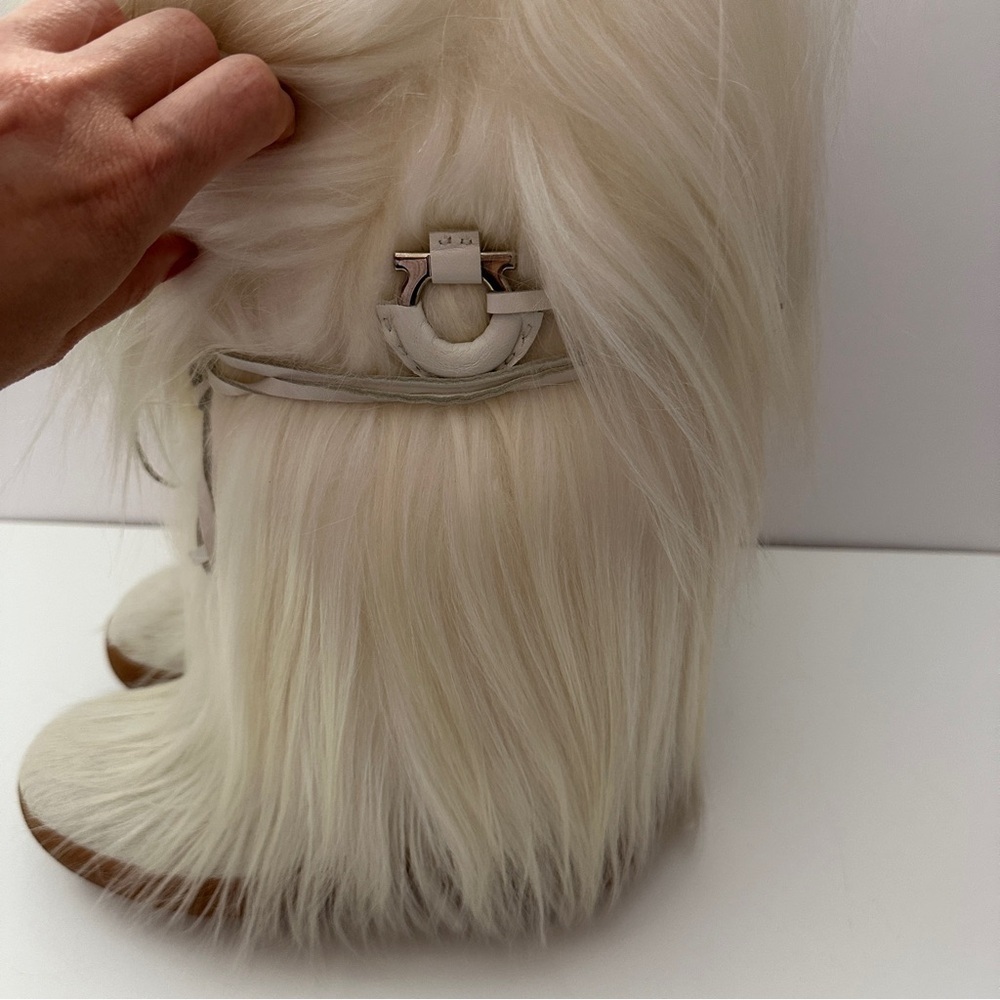 Brand NEW Ferragamo Genuine Shearling Fur Cream Winter Boots - Picture 3 of 8